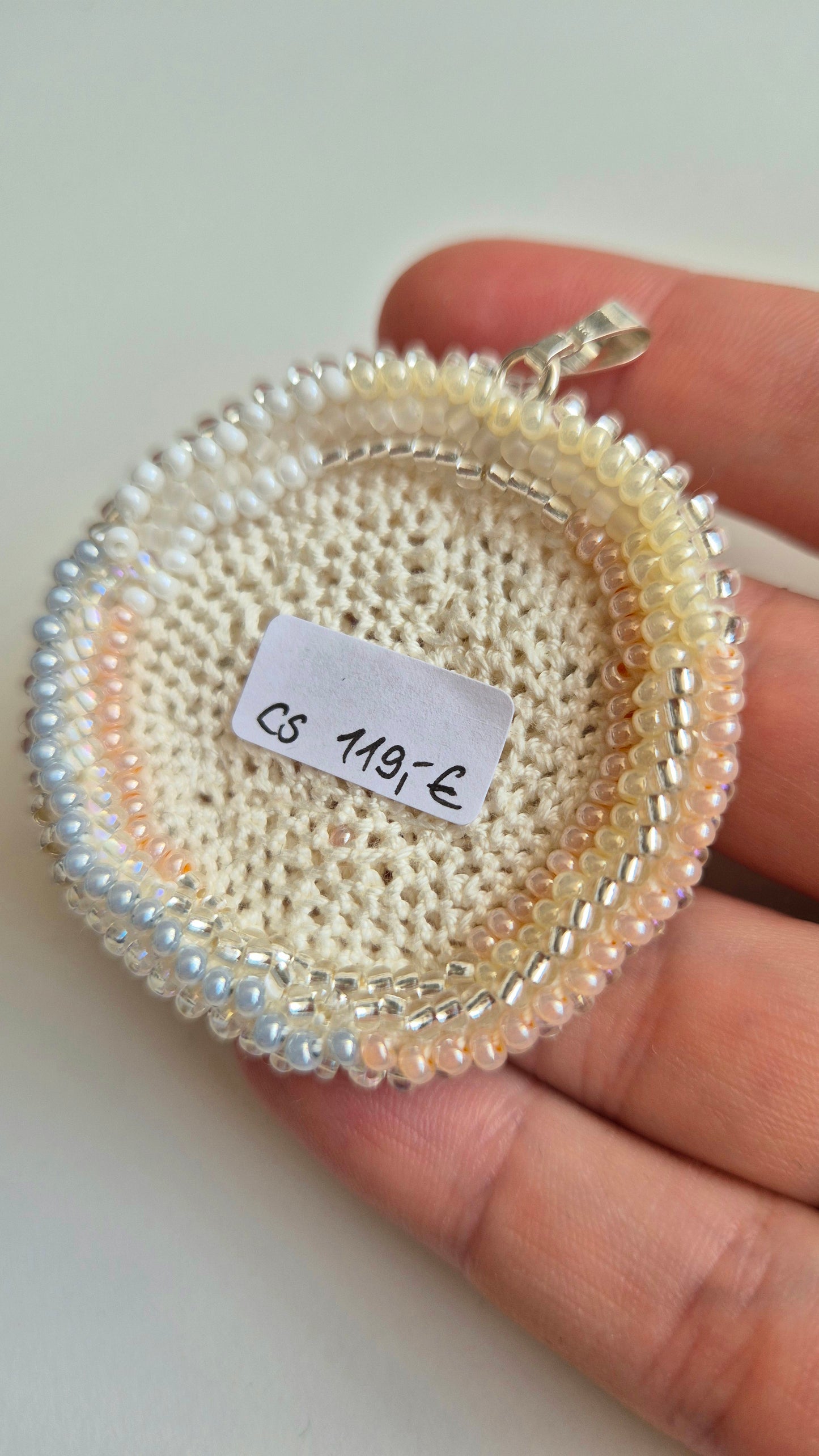 Halskette WHITE DOT 01 Unikat | Perlen 2,5 mm
