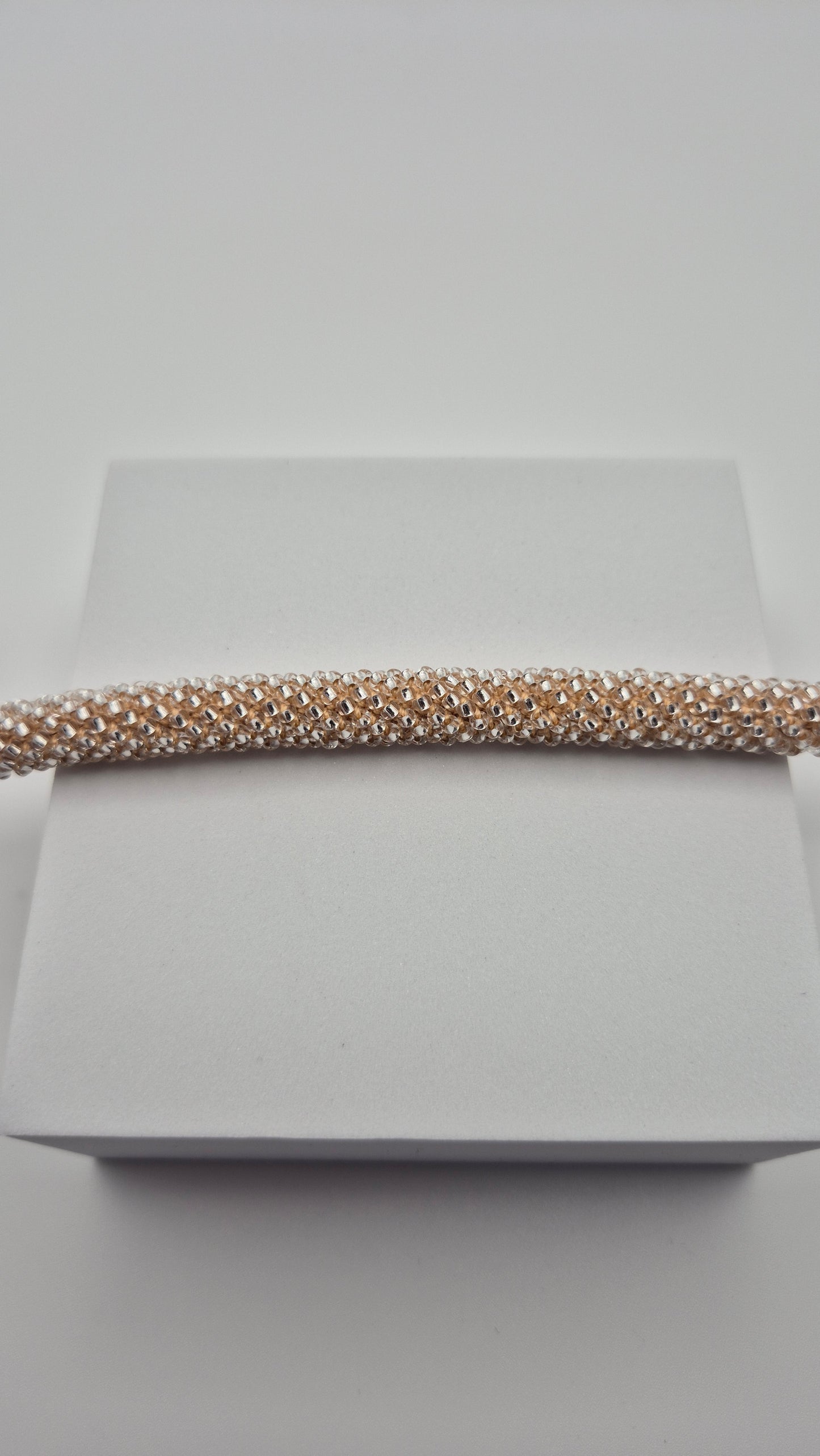 Halskette TUBE - Breite 10mm | Perlen 2,5mm