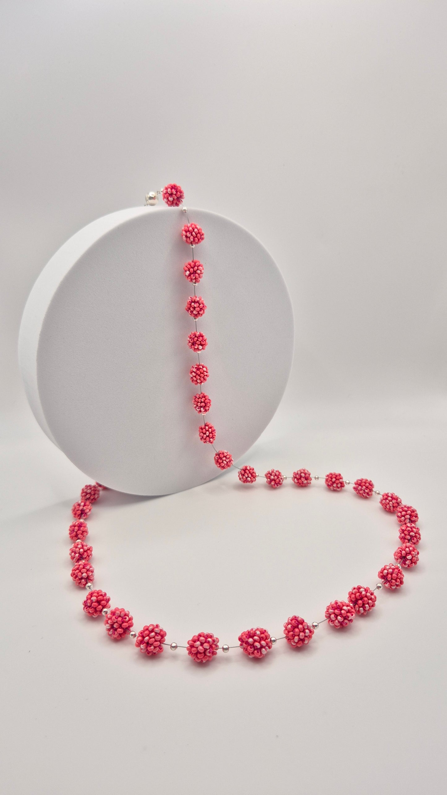 Halskette FLUFFY SPRING Unikat - Breite 13 mm | Perlen 3mm